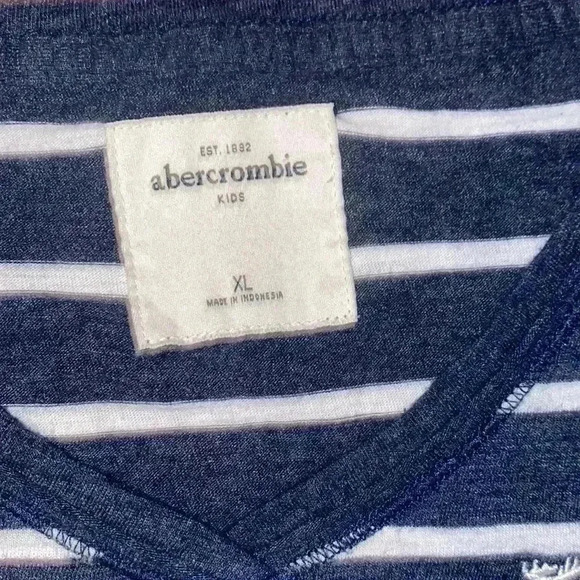 Girls Lot Abercrombie and Fitch, Gap, and Nickelodeon size Large to XXL - Picture 10 of 10